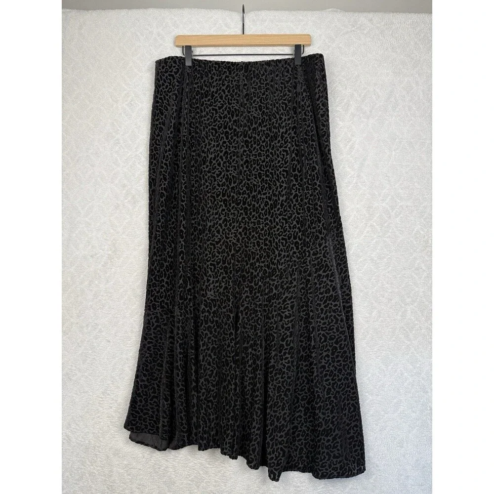 Chicos Janet Velvet Burnout Skirt 2/Large Black Leopard Animal Print Whimsigoth